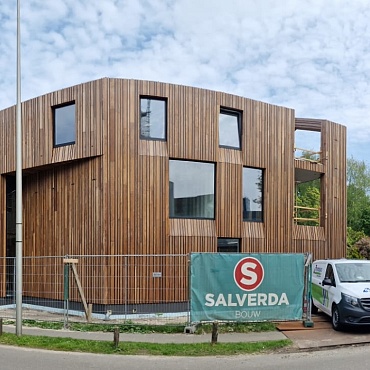Ronald McDonald Maison - Amsterdam (NL) Revêtement de mur en bois Afrormosia 0